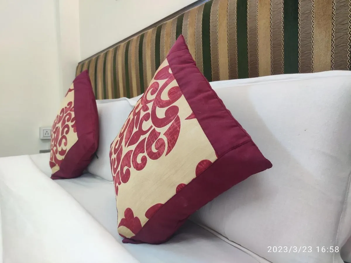 Max Guest House Agra