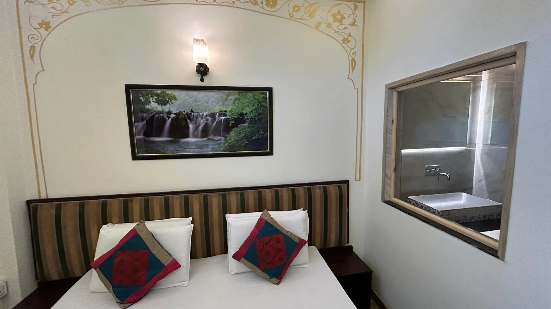 Max Guest House Agra  India
