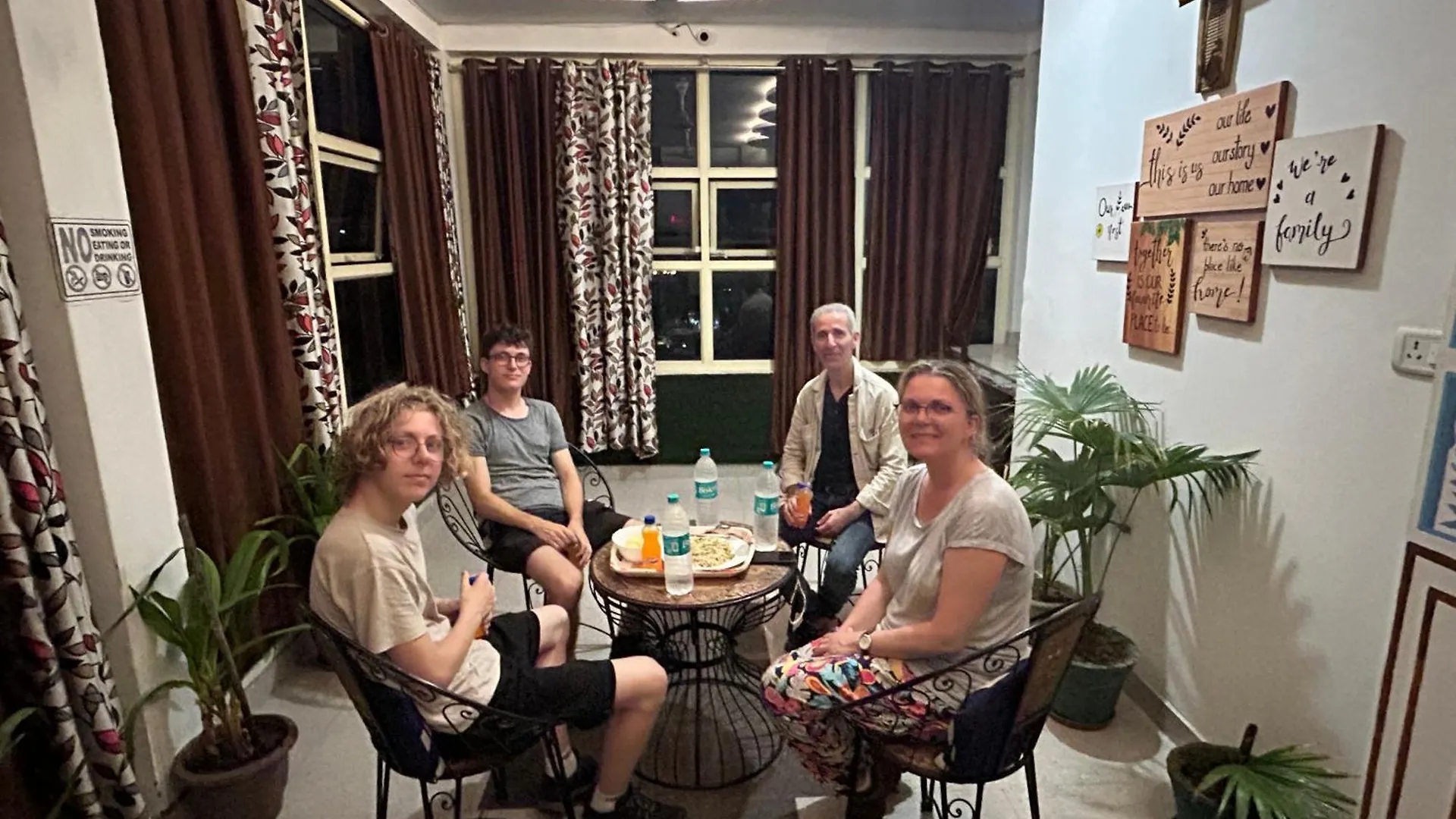 Max Guest House Agra