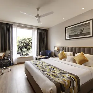 east-park-inn.hotelsdelhi.org/